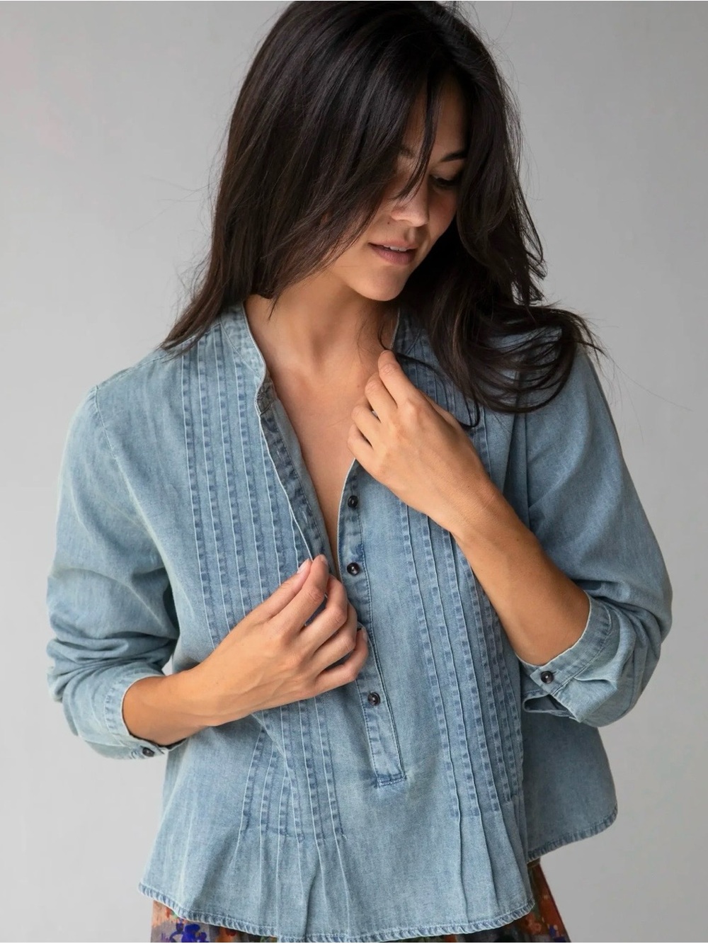 Natural Life Montana Denim Pintuck Peasant Top
